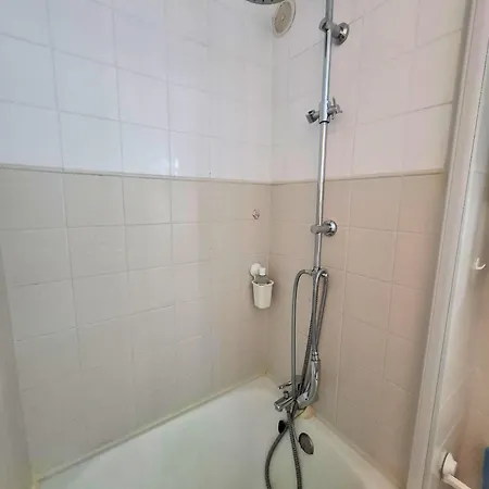 Apartment La Fregate Port Camargue - Proche Plage, Parking, Wifi, Velos